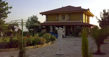 Dom wolnostojący 9 pokojów w Souni-Zanatzia, Cyprus