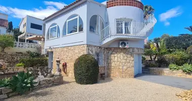 Villa  mit Klimaanlage, mit Terrasse, mit Garage in l Alfas del Pi, Spanien