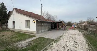 2 room house in Tapioszele, Hungary