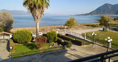 Villa 4 habitaciones con Vistas al mar, con Vista a la montaña en Municipio de Molos - Agios Konstantinos, Grecia