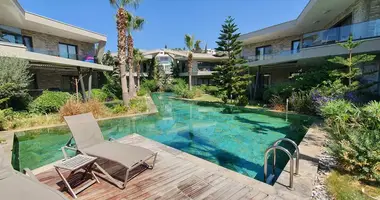 Villa 7 Zimmer mit Parkplatz, mit Schwimmbad, mit Sicherheit in Bitez, Türkei