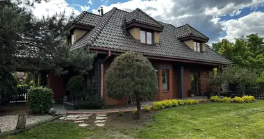 Casa 6 habitaciones en Lomianki, Polonia