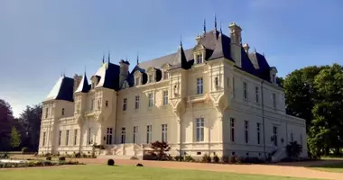 6 room house in Sagy, France