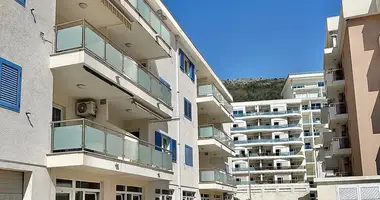Wohnung 3 zimmer in Becici, Montenegro