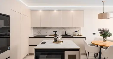 Duplex 3 bedrooms in Marbella, Spain