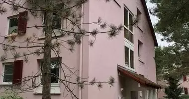 Mieszkanie w 8, Niemcy