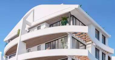 Casa 2 habitaciones con airea acondicionado, con vista al mar, con terraza en Torrevieja, España