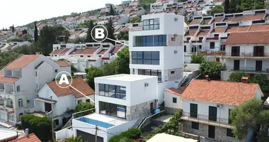 Villa  mit Meerblick, mit Terrasse, mit Schwimmbad in Krasici, Montenegro