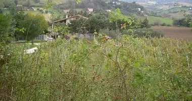 Parcela en Massa Fermana, Italia