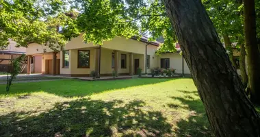 Casa en Varsovia, Polonia