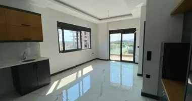 Apartamento 2 habitaciones con acristalamiento con cámara, con balcón, con ascensor en Alanya, Turquía