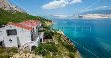 3 room house in Town of Pag, Croatia
