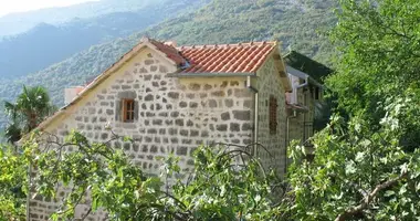 5 bedroom house in Dobrota, Montenegro