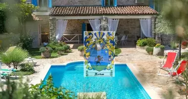 Villa  mit Terrasse, mit Schwimmbad, mit Garten in Poreč, Kroatien