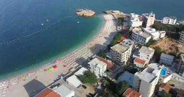 Propiedad comercial 30 m² en Montenegro