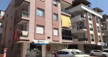 Apartment 6 bedrooms in Muratpasa, Turkey
