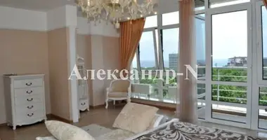 5 room apartment in Odessa, Ukraine