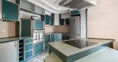 Apartamento 5 habitaciones en Varsovia, Polonia