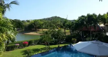 Villa 7 chambres avec Fenêtres double vitrage, avec Meublesd, avec Climatiseur dans Phuket, Thaïlande