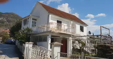 Casa 5 habitaciones en Tivat, Montenegro