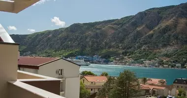 Wohnung 2 Schlafzimmer in Dobrota, Montenegro