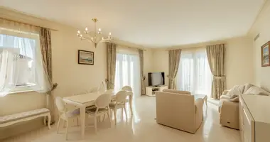 Apartamento 2 habitaciones en Tivat, Montenegro