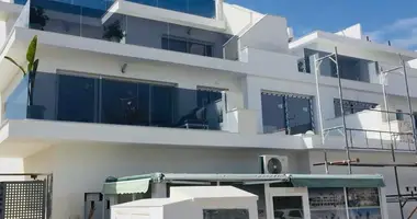 Wohnung 2 Schlafzimmer in Urbanizacion Mil Palmeras, Spanien
