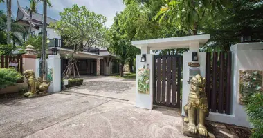 Villa 3 bedrooms with Air conditioner, with fenced area, with Maid's Room/Staff Quarters in Phuket, Thailand