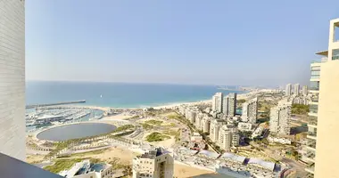 5 room apartment in Ashdod, Israel