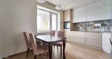 Wohnung 3 zimmer in Minsk, Belarus