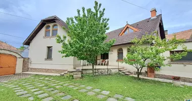Dom 6 pokojów w Tapolca, Węgry