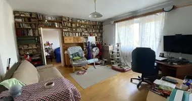 3 room apartment in Dunaujvaros, Hungary