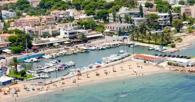 Terrain dans Nea Makri, Grèce