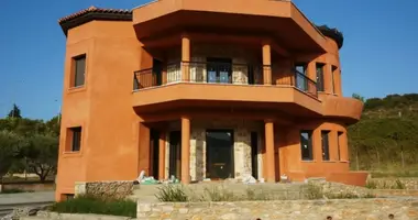 Villa 4 bedrooms in Nea Peramos, Greece