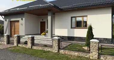 House in Nataĺjeŭsk, Belarus