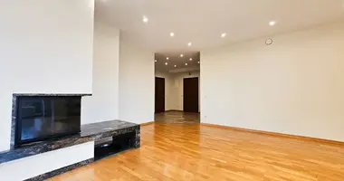 Apartamento 5 habitaciones en Riga, Letonia