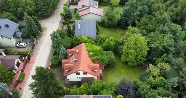 Дом в Лодзь, Польша