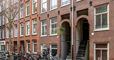 Mieszkanie 2 pokoi w Amsterdam, Holandia