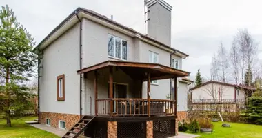 4 bedroom house in Usovo, Russia