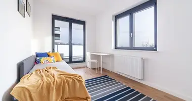 Квартира 4 комнаты в Варшава, Польша