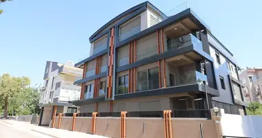 Duplex 4 chambres dans Muratpasa, Turquie
