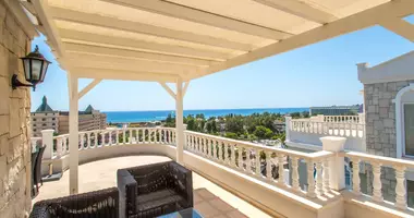 Villa 4 bedrooms with Balcony, with Sea view, with Garage in Konakli, Turkey