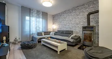 Casa 5 habitaciones en Zagreb, Croacia