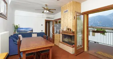 3 bedroom apartment in Malcesine, Italy