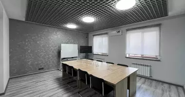 Офис 360 м² в Ташкент, Узбекистан