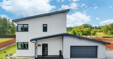Maison dans Parapijoniskes, Lituanie