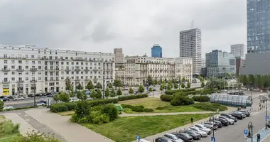 Mieszkanie 2 pokoi w Warszawa, Polska