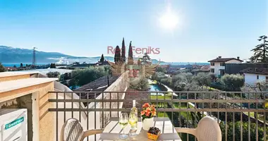 2 bedroom apartment in Toscolano Maderno, Italy