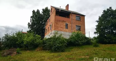 Dom wolnostojący w Piatryskauski sielski Saviet, Białoruś