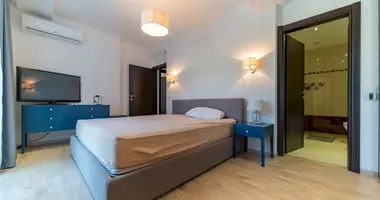 Mieszkanie 5 pokojów w Becici, Czarnogóra
